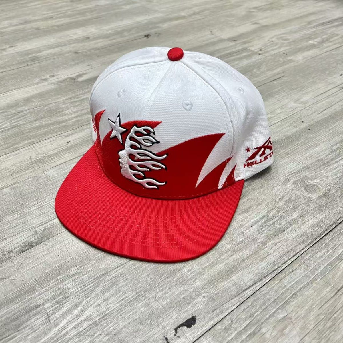 SHARKTEETH SNAPBACK HAT 1024120218