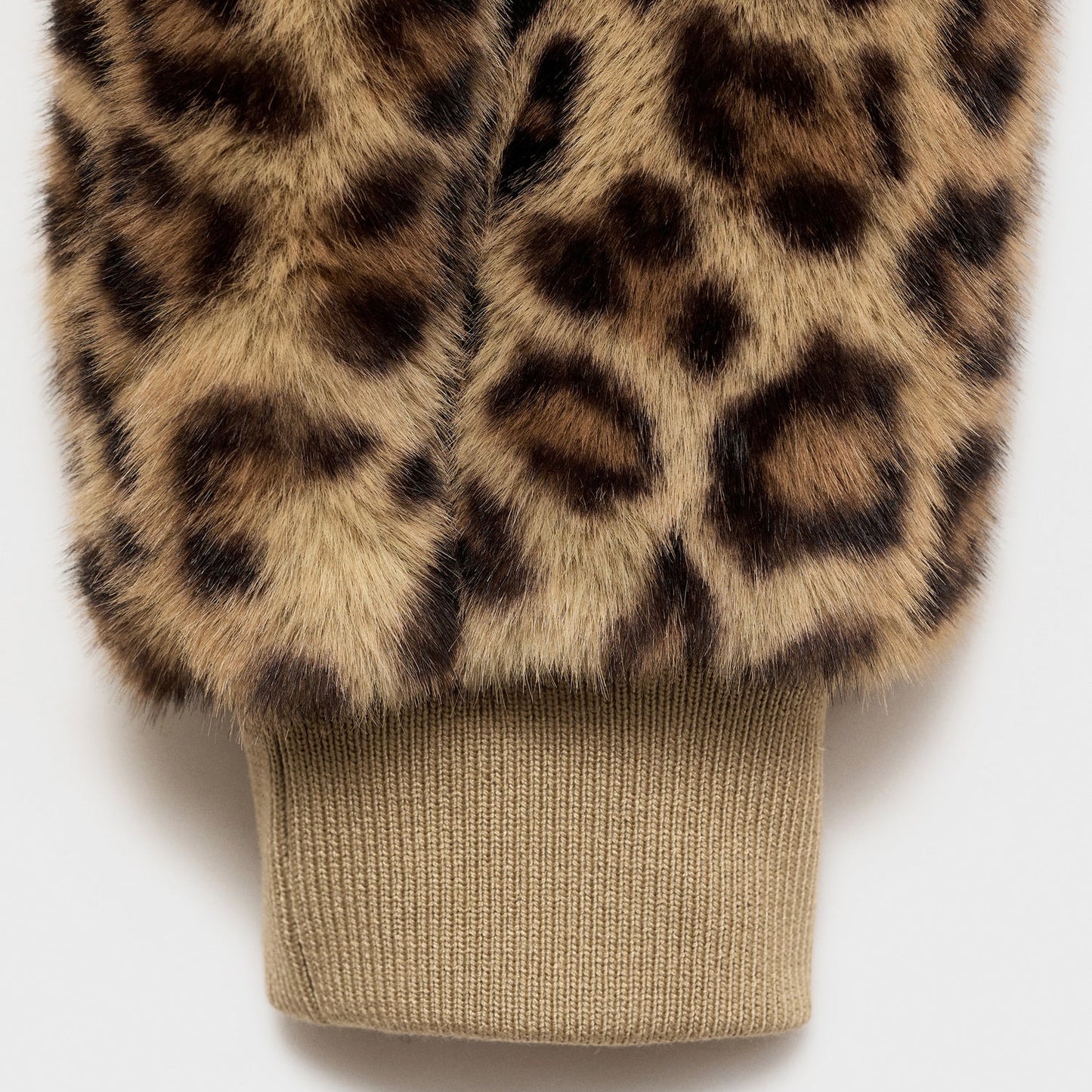 Leopard fur-effect jacket 1024112911