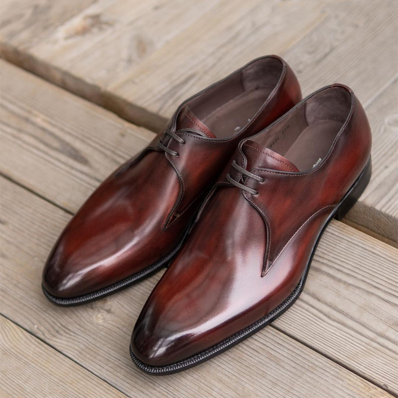 Burgundy lace-up fashion derby shoes