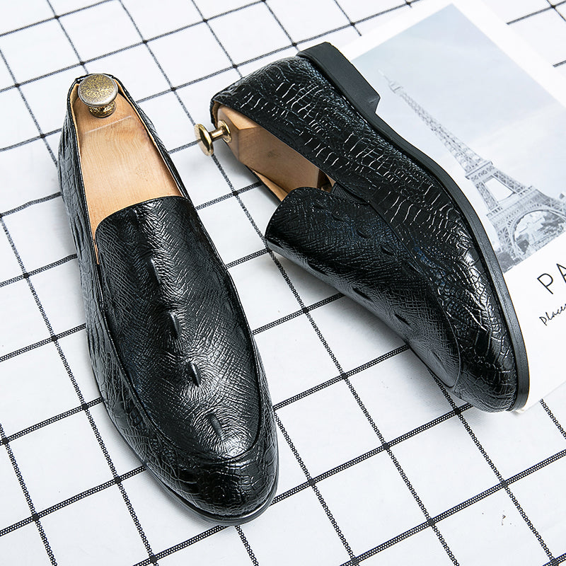 Embossed slip-on slip-on shoes