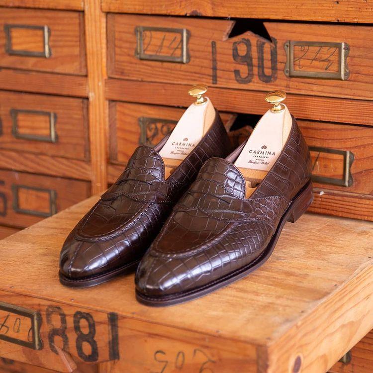 Brown classic premium loafers