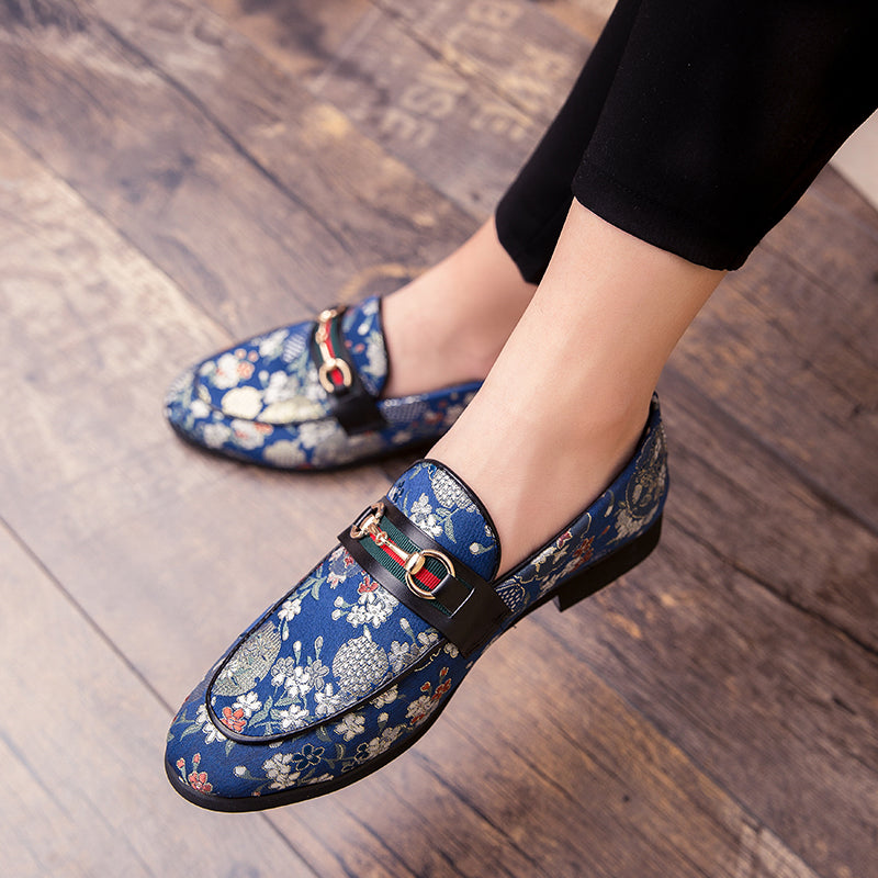 Flower Print Buckle Men Slip On Shoes