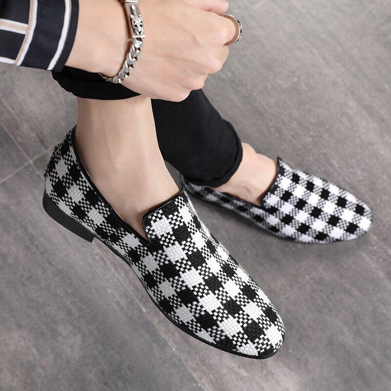 New color matching plaid casual shoes